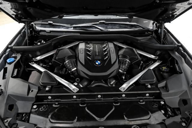 Used 2020 BMW X5 M50i AWD/4WD image 47