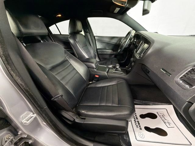 Used 2014 Dodge Charger SXT image 27