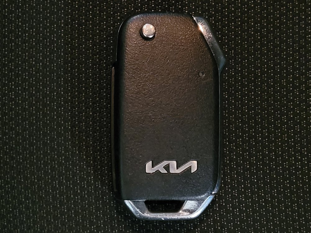 Used 2022 Kia Forte LXS w/ LXS Technology Package FWD image 32