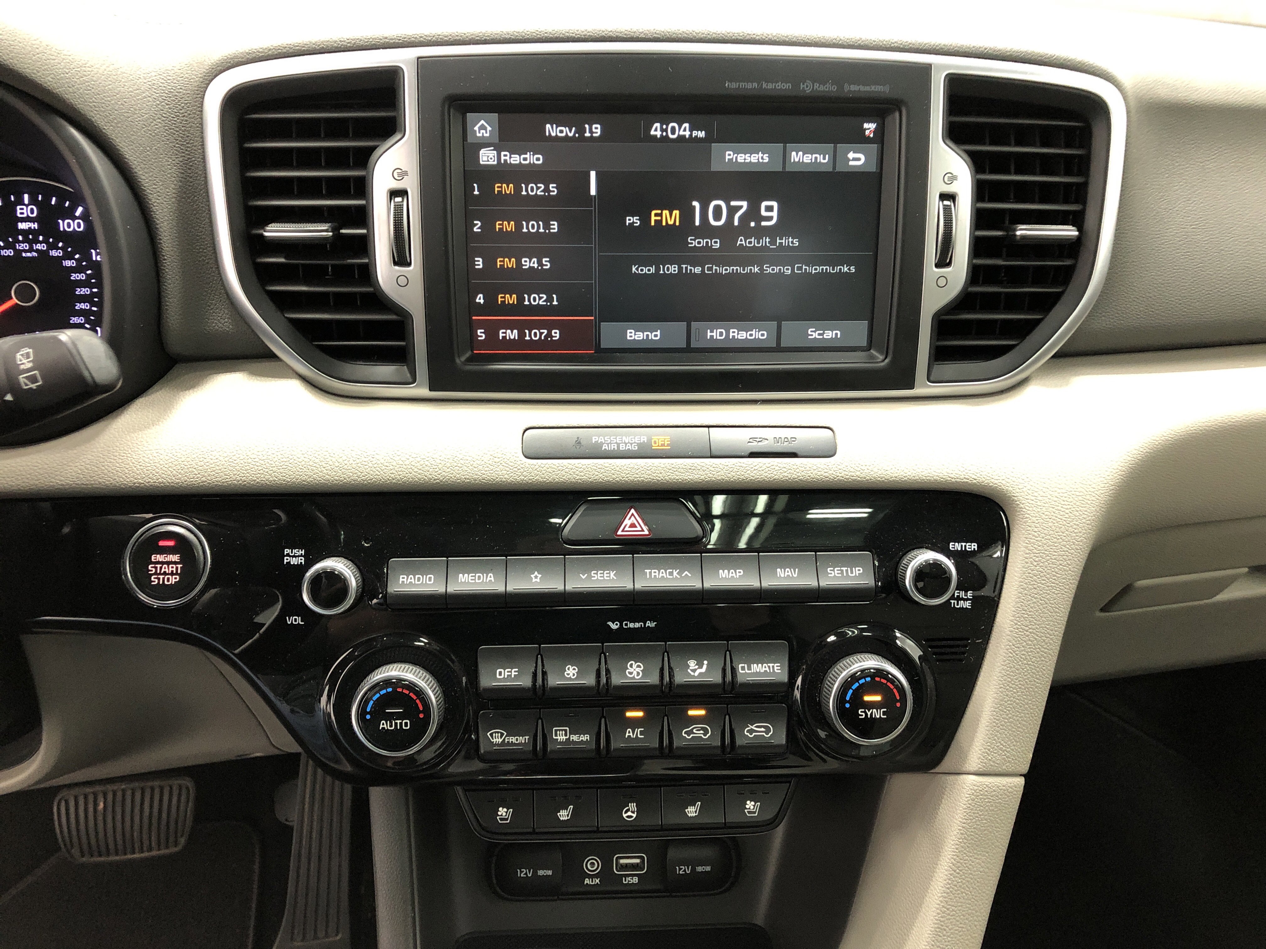 Used 2018 Kia Sportage EX w/ EX Technology Package image 22