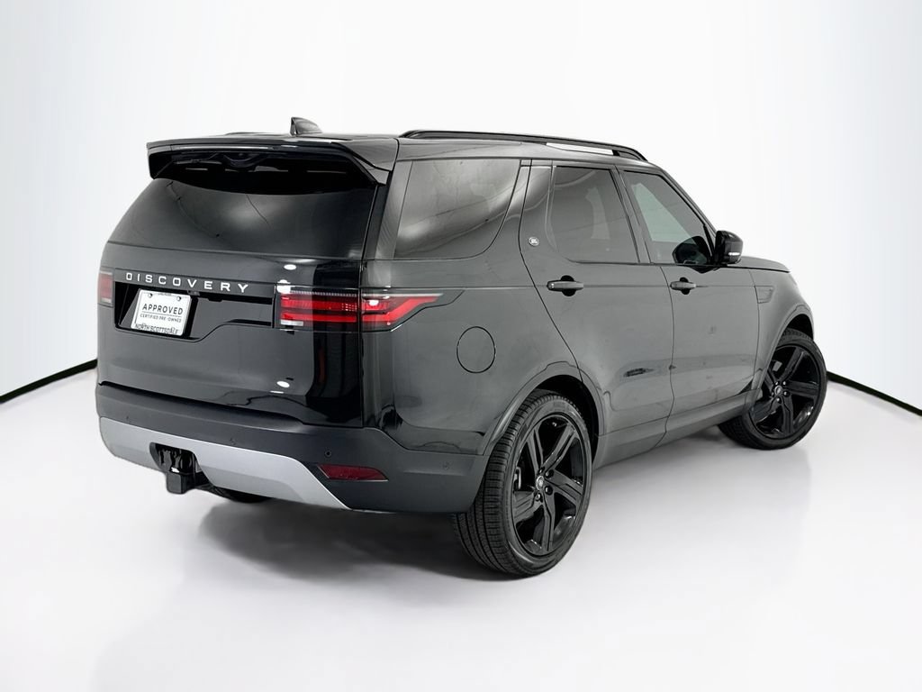 Certified 2025 Land Rover Discovery S AWD/4WD image 5