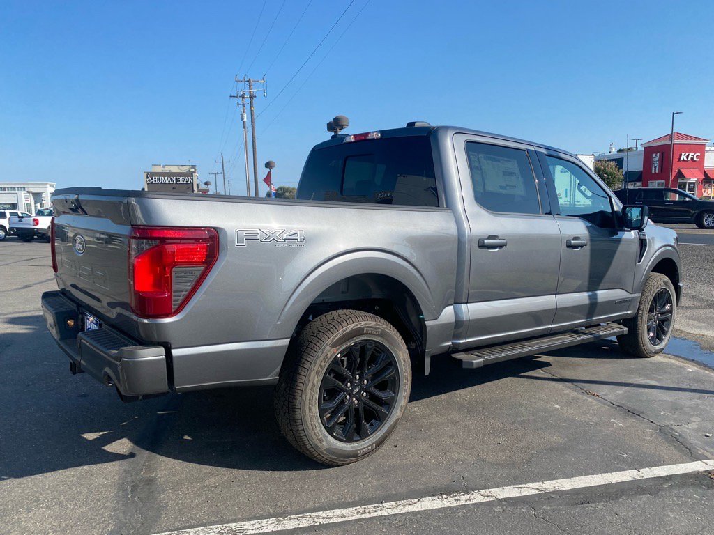 New 2025 Ford F150 XLT w/ Equipment Group 302A MID image 9