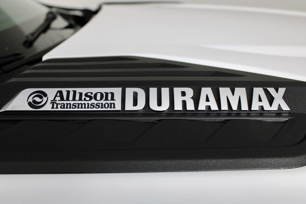 Used 2023 Chevrolet Silverado 2500 LT image 9