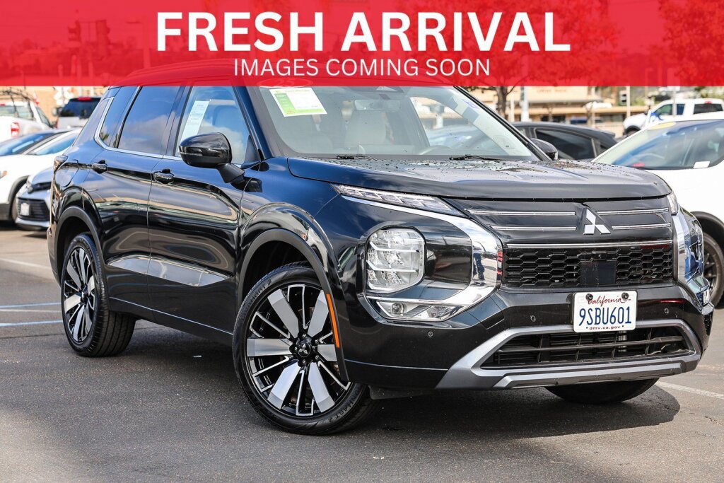 Used 2025 Mitsubishi Outlander SEL