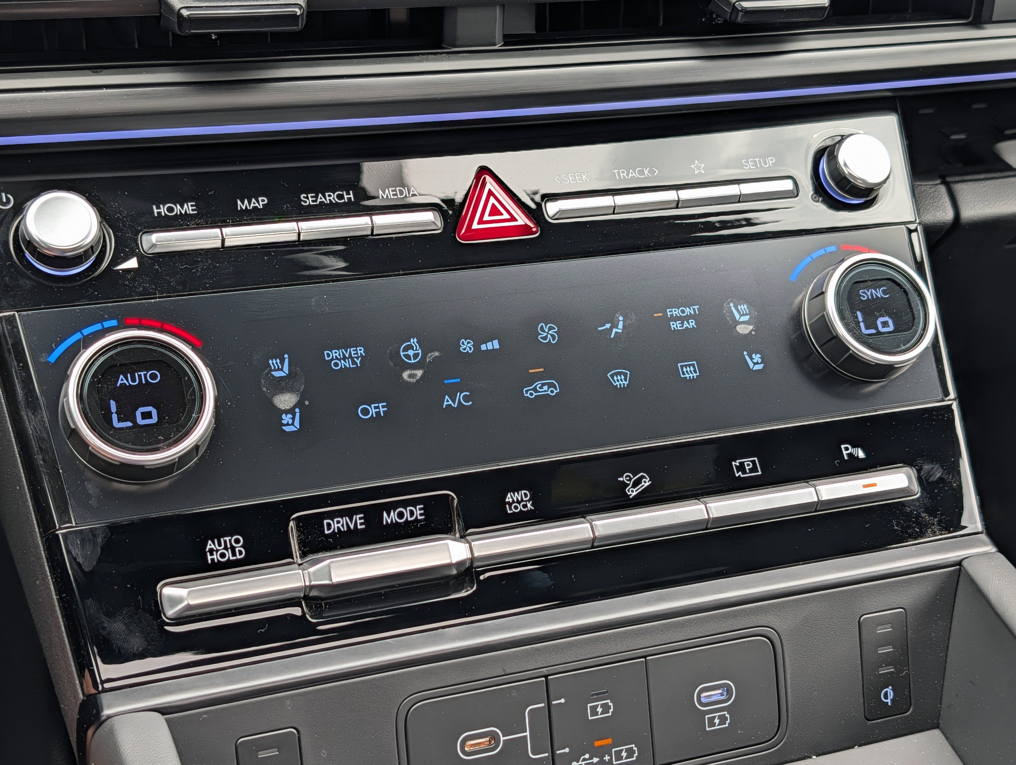 New 2026 Hyundai Santa Fe Calligraphy AWD/4WD image 11