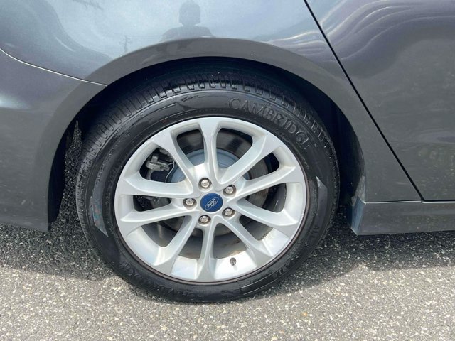Used 2019 Ford Fusion Energi Titanium FWD image 14