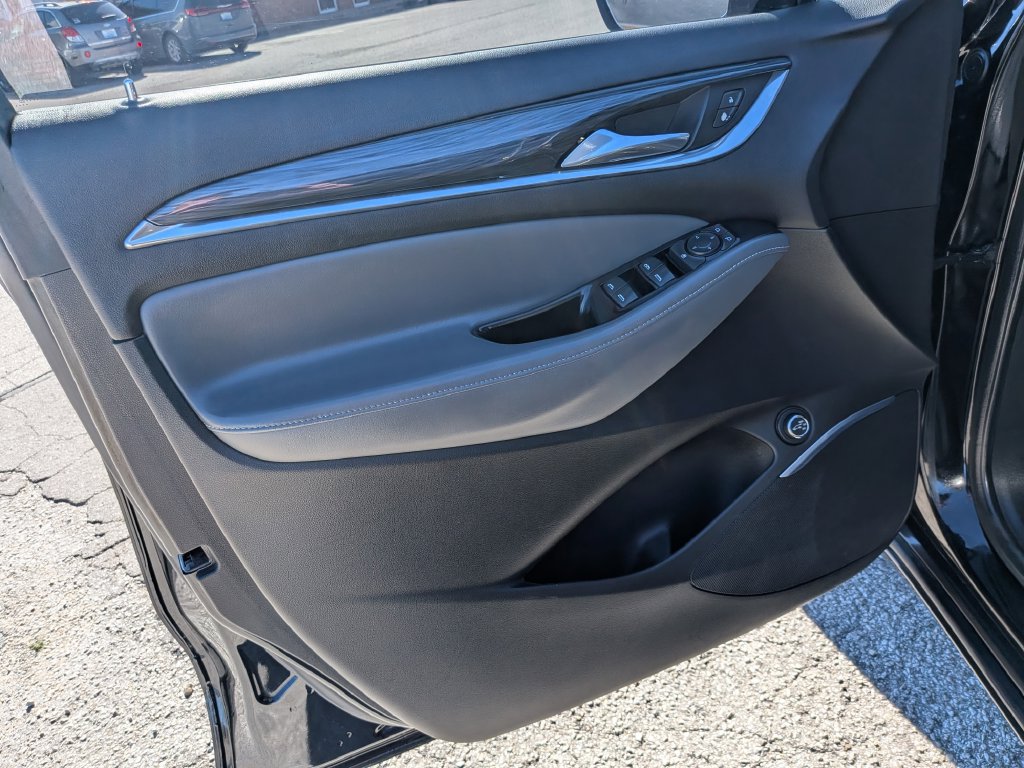 Used 2020 Buick Enclave Essence FWD image 14