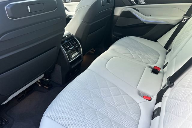 Used 2026 BMW X5 M60i image 12