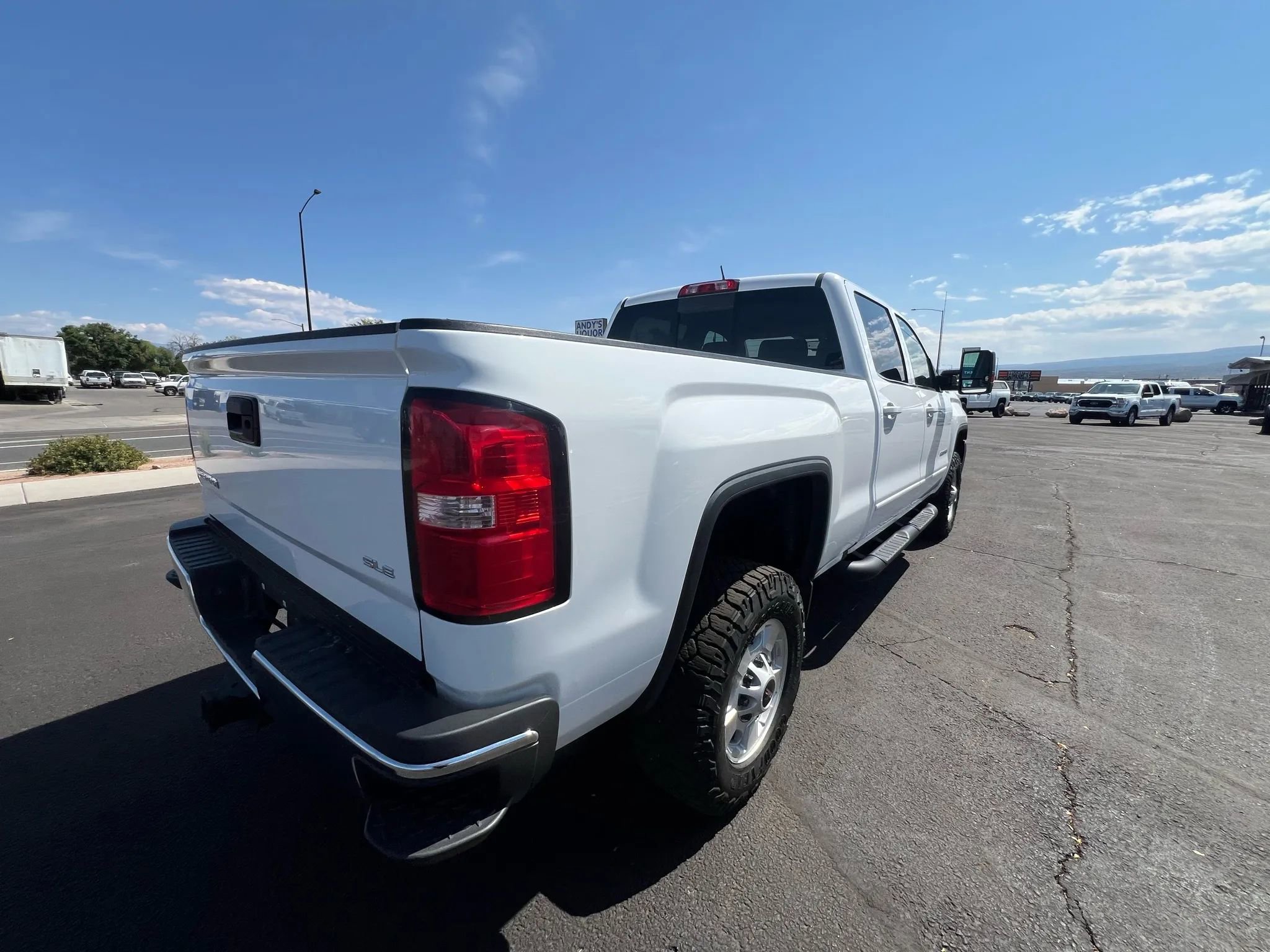 Used 2016 GMC Sierra 2500 SLE image 6