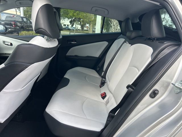 Used 2016 Toyota Prius Four Touring image 11