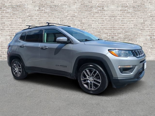 Used 2019 Jeep Compass Latitude w/ Popular Equipment Group FWD image 1
