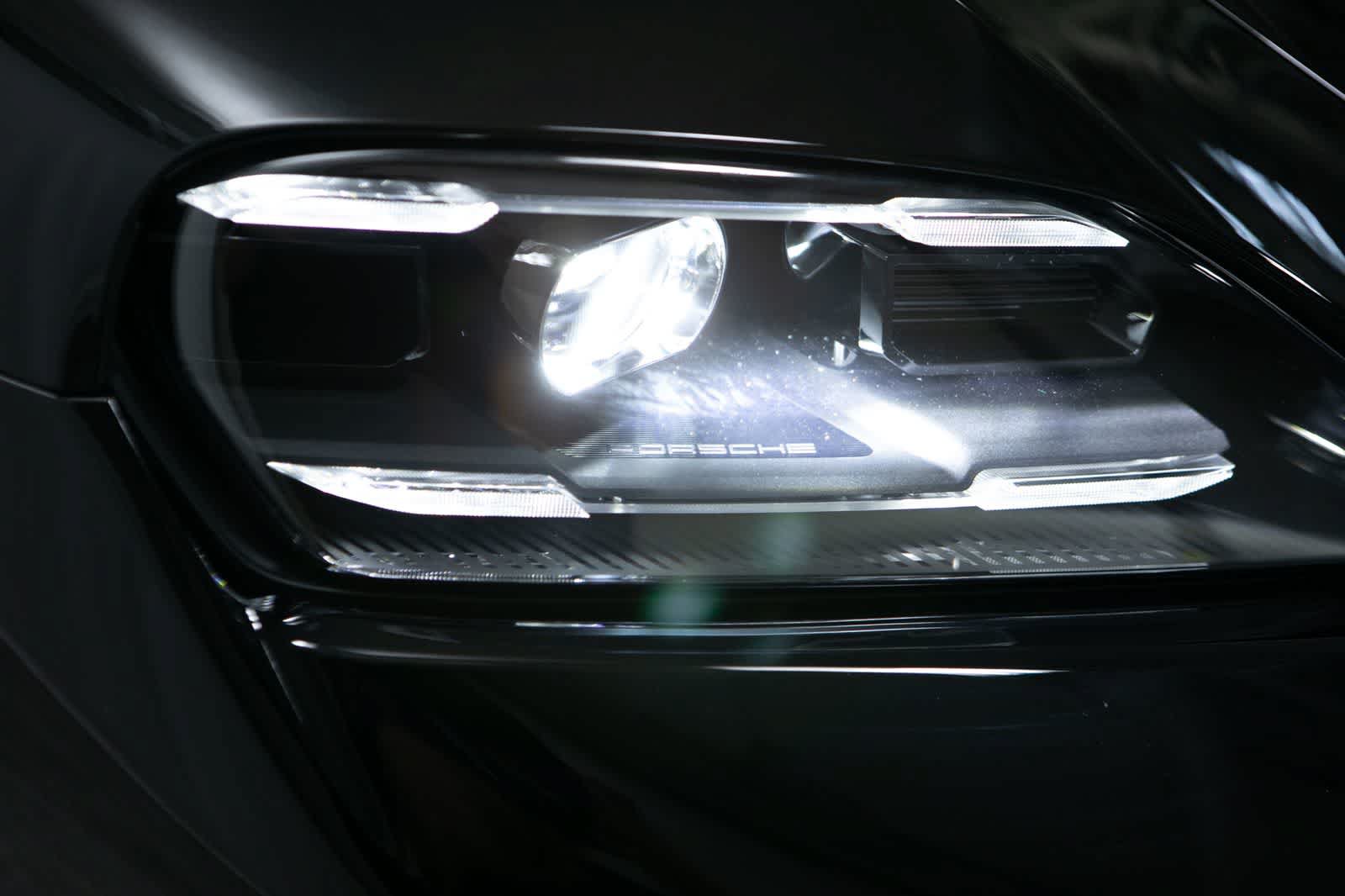 New 2026 Porsche Taycan RWD image 17