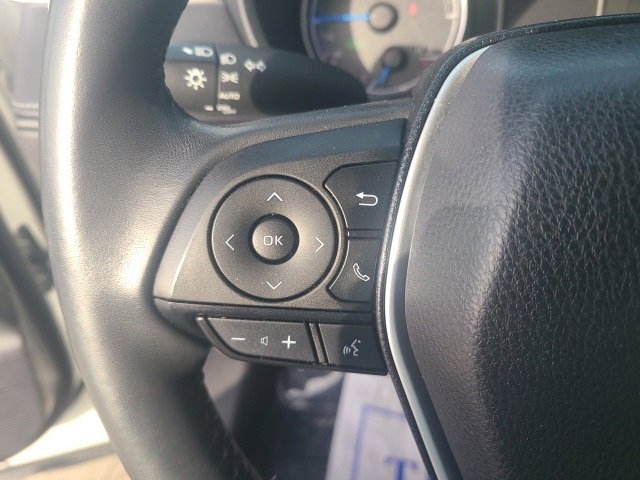 Used 2022 Toyota Venza LE image 20