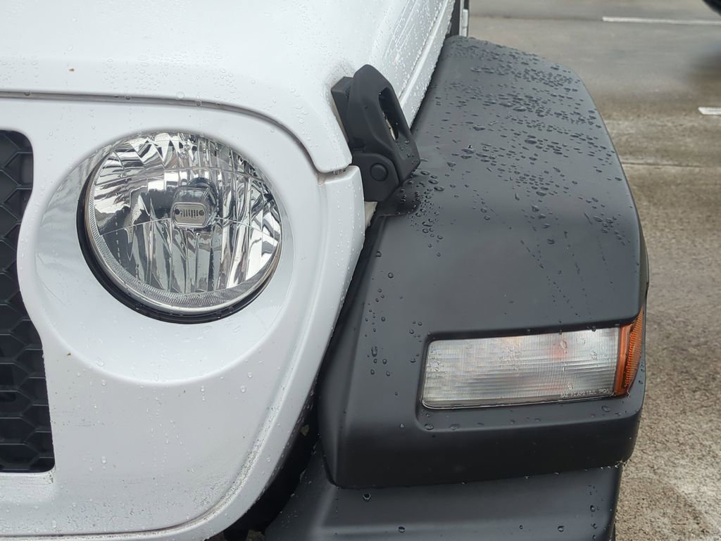 Used 2020 Jeep Gladiator Sport w/ Quick Order Package 24S image 9