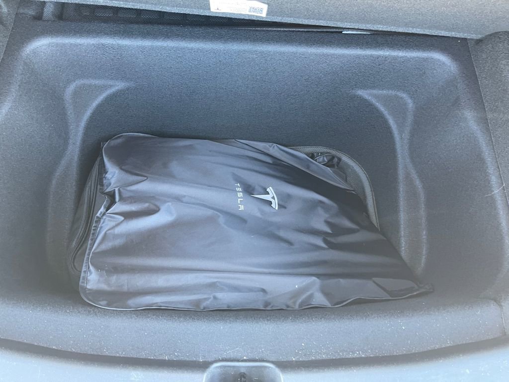 Used 2022 Tesla Model Y Performance image 23