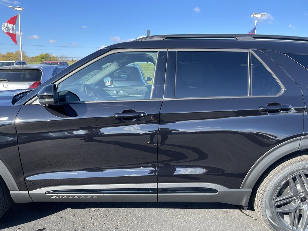 New 2026 Ford Explorer ST-Line w/ ST-Line Street Pack image 33