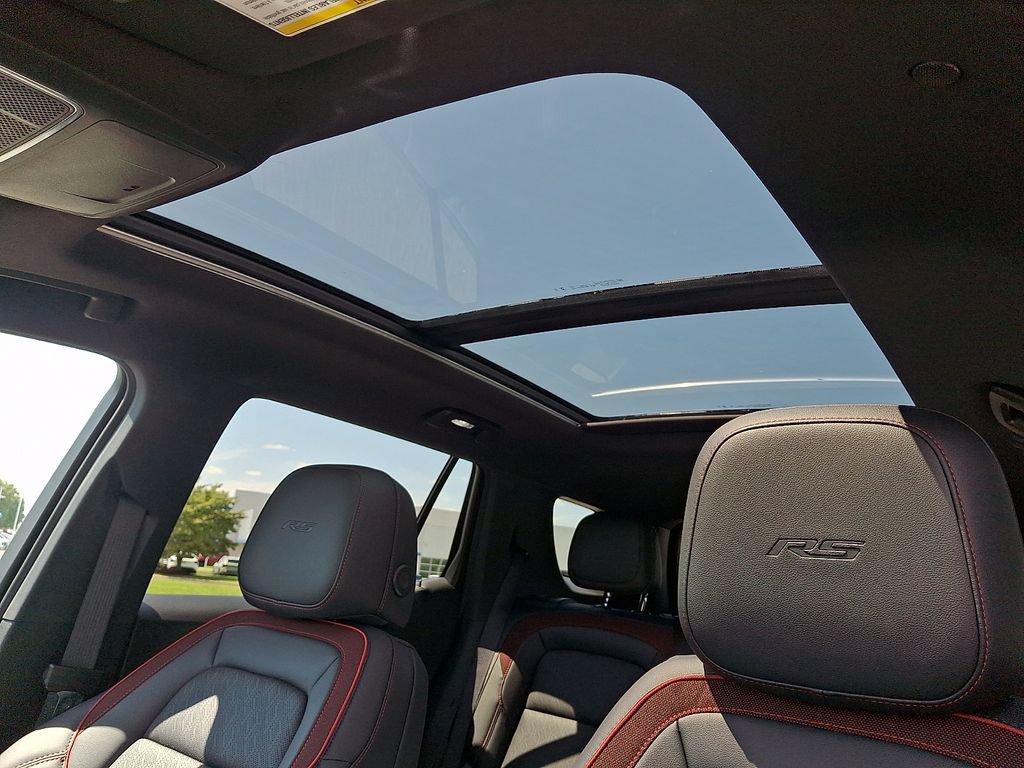 New 2027 Chevrolet Equinox RS w/ Convenience Package III FWD image 10