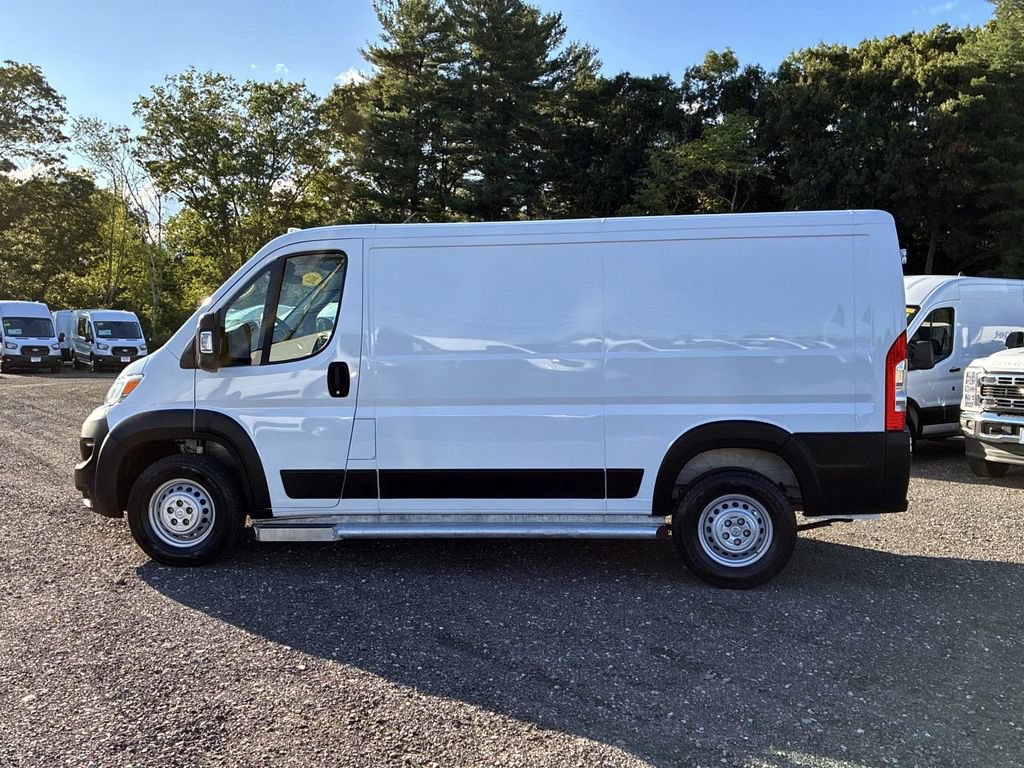 Used 2025 RAM ProMaster 2500 w/ U-Haul Equipment Group FWD image 4