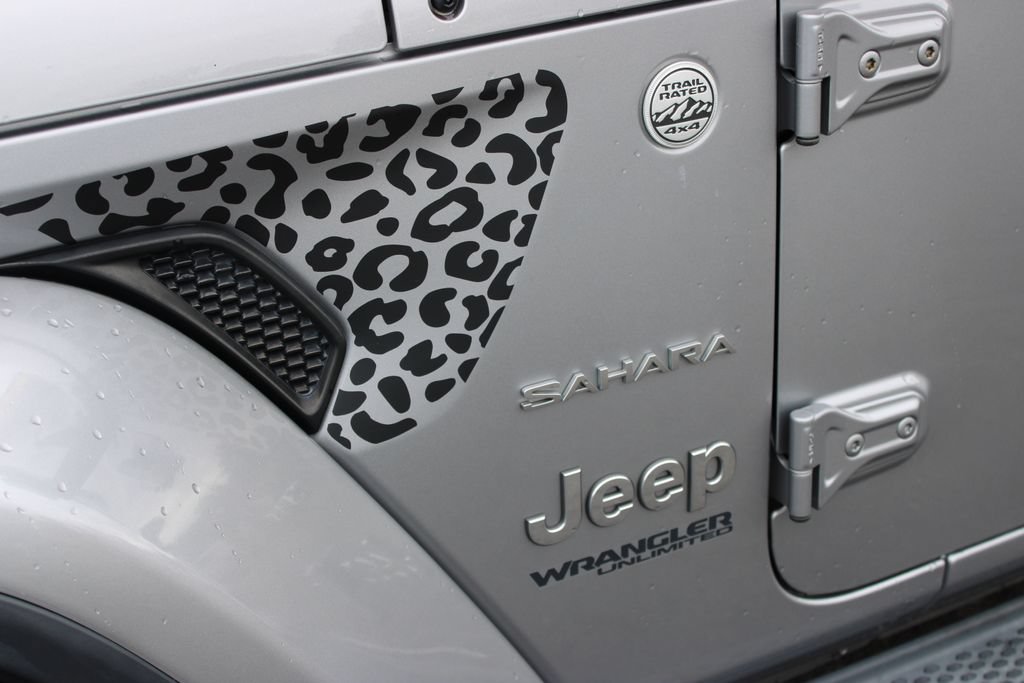 Used 2020 Jeep Wrangler Unlimited Sahara AWD/4WD image 18