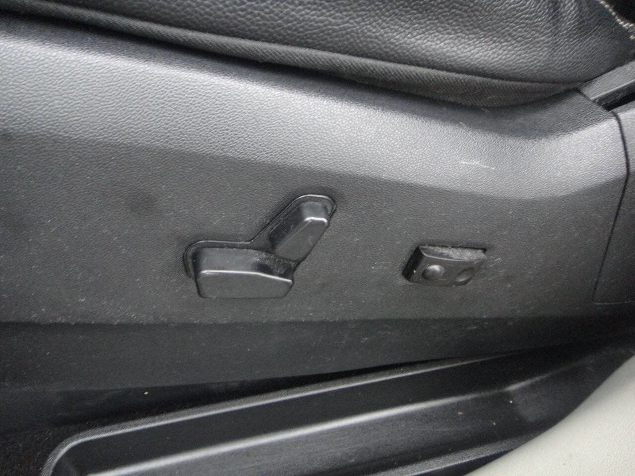 Used 2018 Dodge Grand Caravan SXT image 10