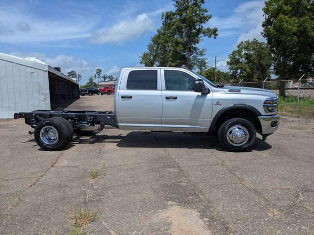 New 2026 RAM 3500 Tradesman AWD/4WD image 3