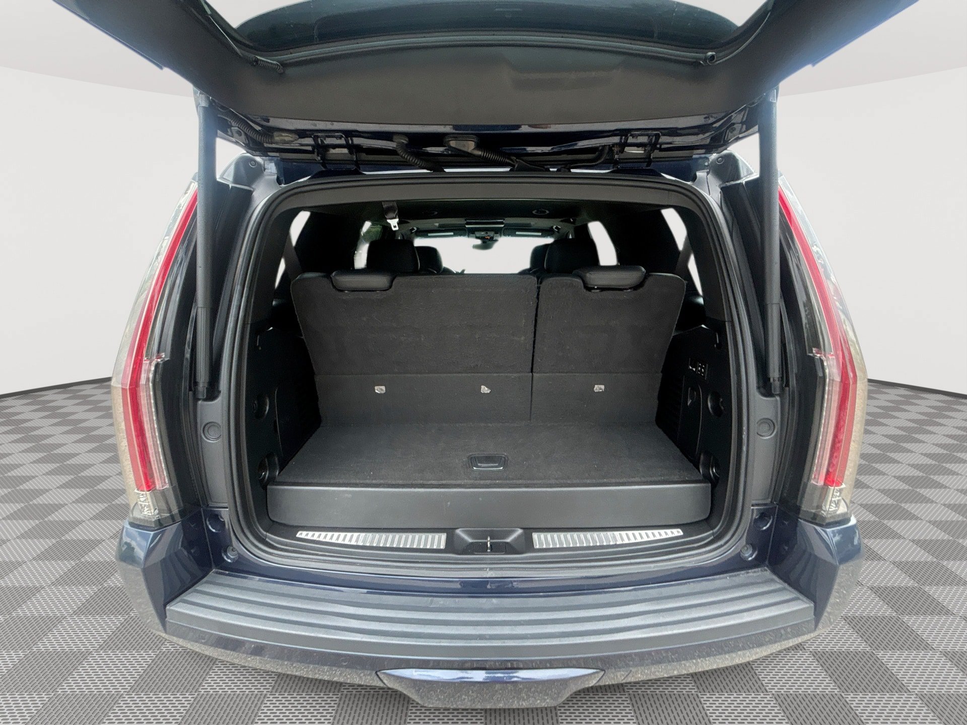 Used 2020 Cadillac Escalade Platinum AWD/4WD image 22