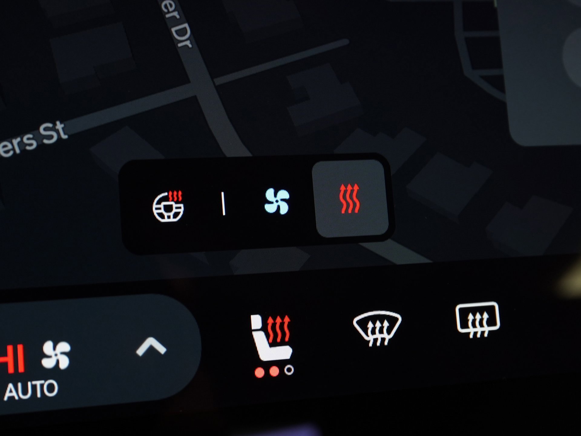 Used 2022 Rivian R1T Adventure image 24