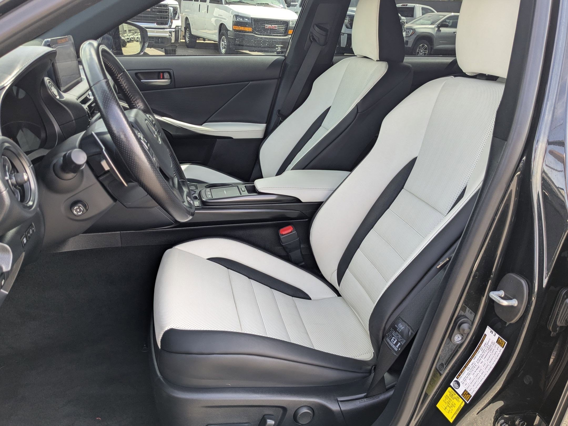 Used 2023 Lexus IS 500 w/ Accessory Package image 30