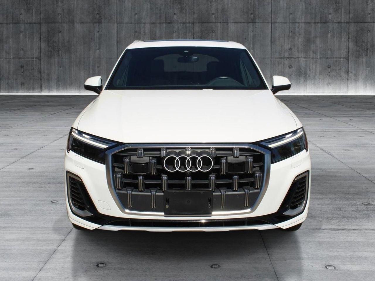 Used 2025 Audi Q7 3.0T Premium Plus AWD/4WD image 10