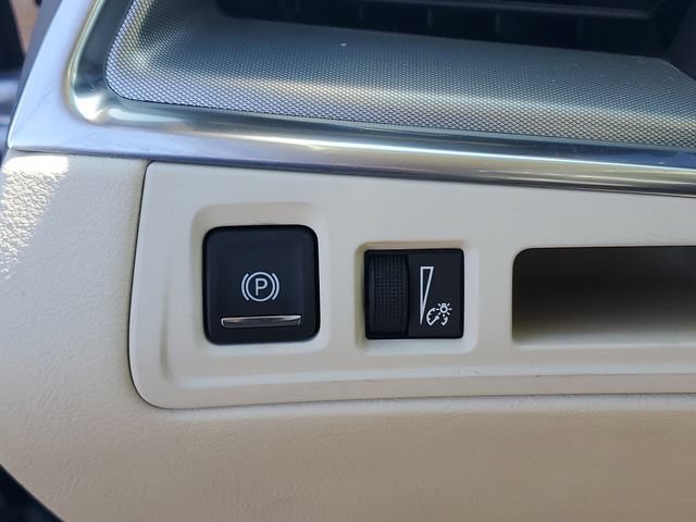 Certified 2018 Cadillac XT5 Luxury w/ Driver Awareness Package AWD/4WD image 19