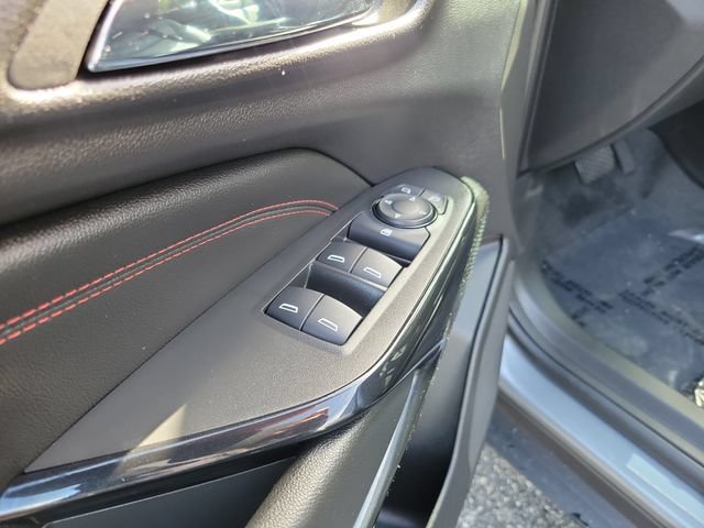 Used 2025 Chevrolet Trax RS w/ Sunroof Package FWD image 15