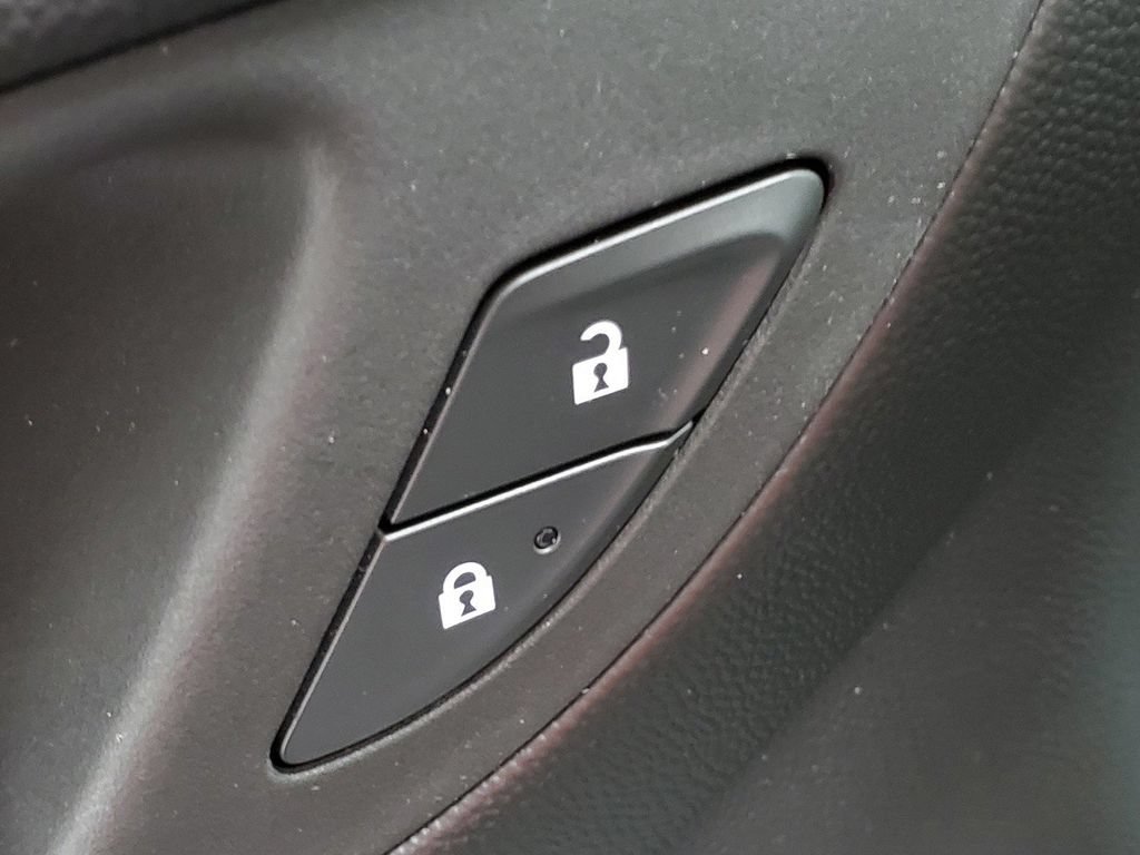 Used 2022 Chevrolet Equinox LT FWD image 27