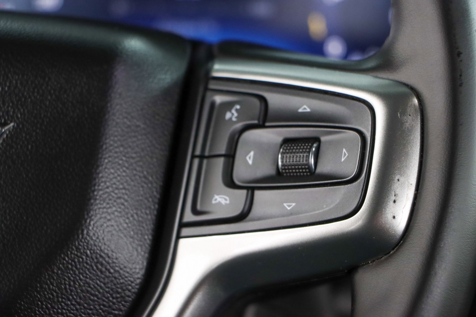 Used 2024 Chevrolet Silverado 2500 LT w/ Texas Edition AWD/4WD image 15