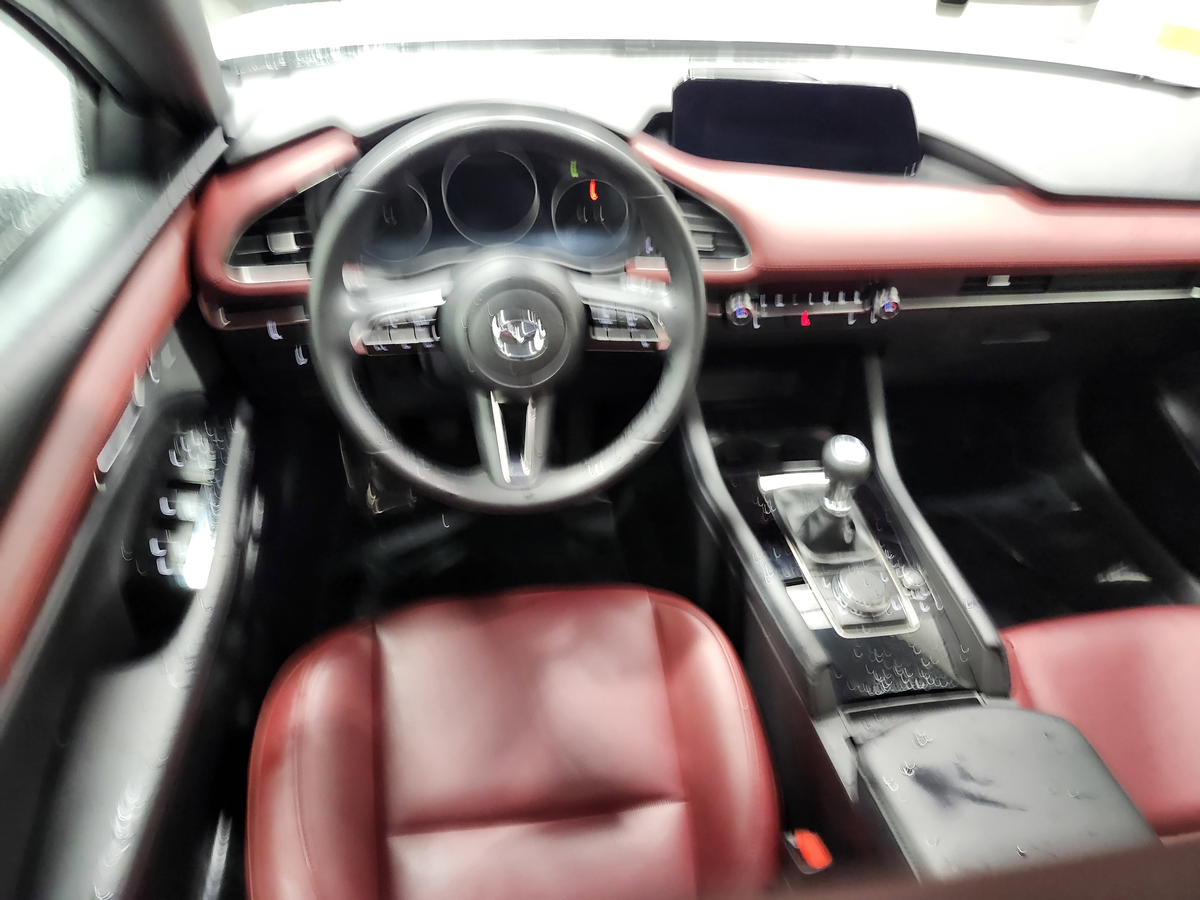 Used 2025 MAZDA MAZDA3 2.5 S Hatchback w/ Premium Pkg image 18