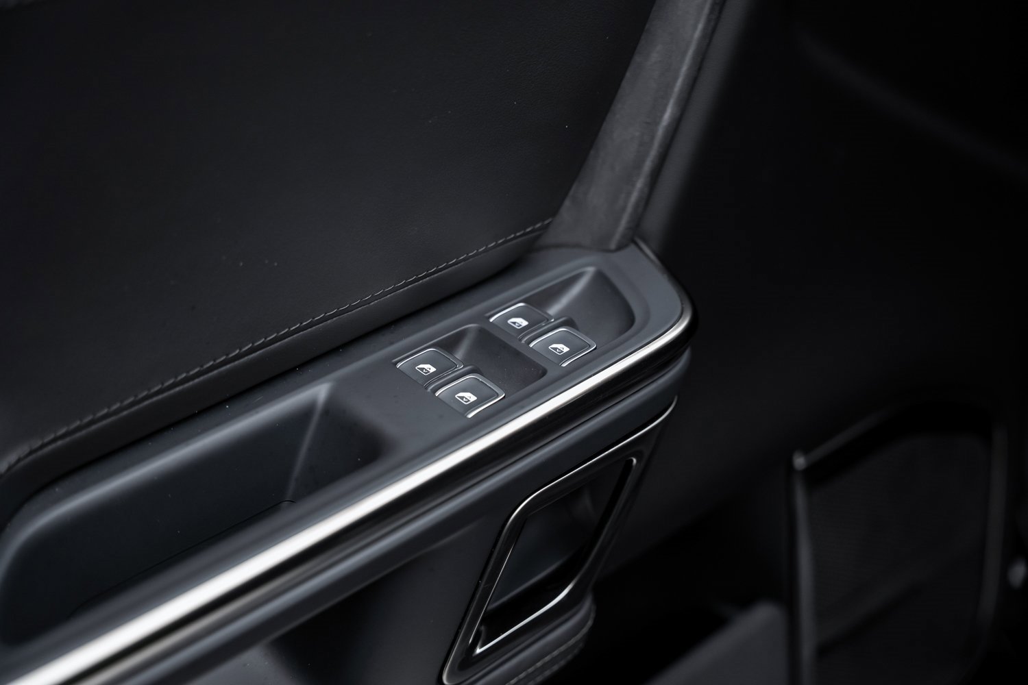 Used 2022 Rivian R1T Adventure image 46