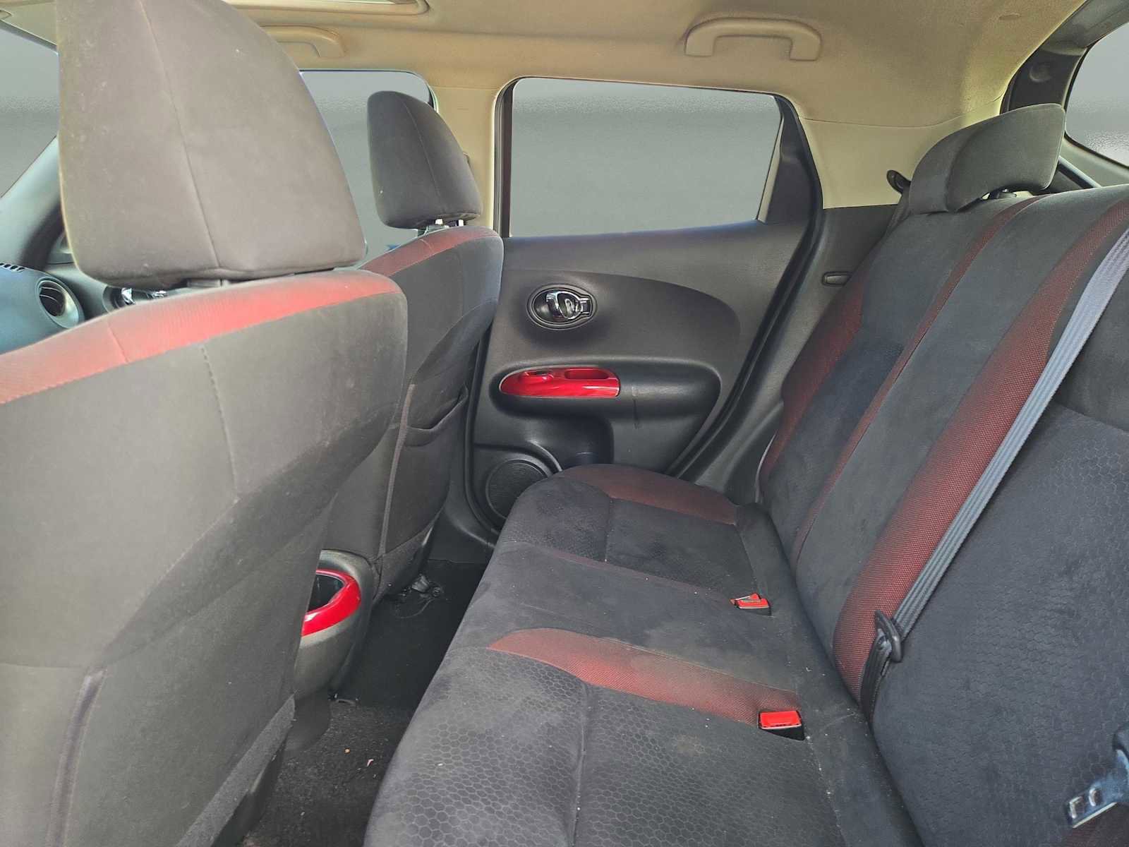 Used 2014 Nissan Juke SV w/ Navigation Package FWD image 12
