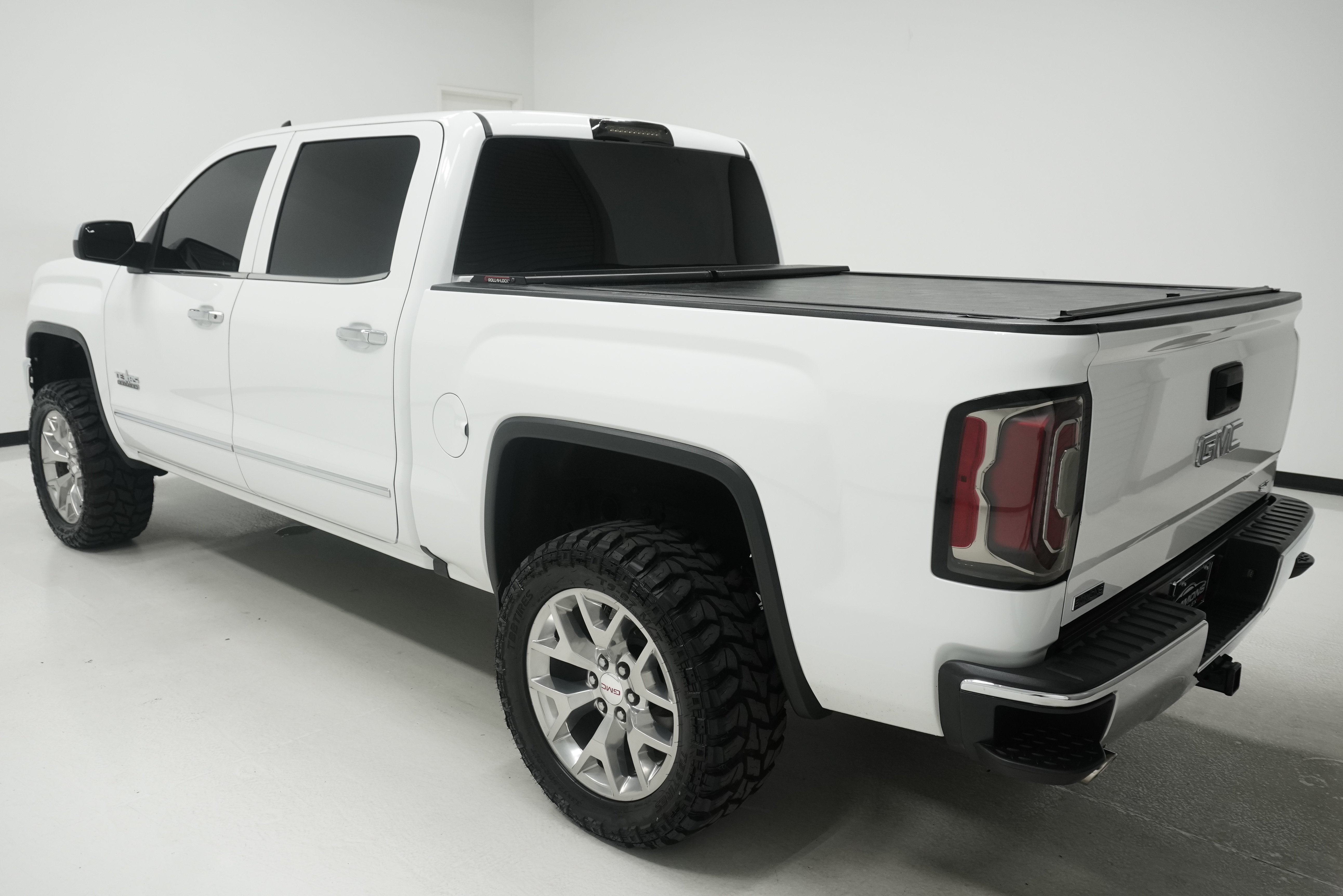 Used 2018 GMC Sierra 1500 SLT w/ Texas SLT Premium Package RWD image 5