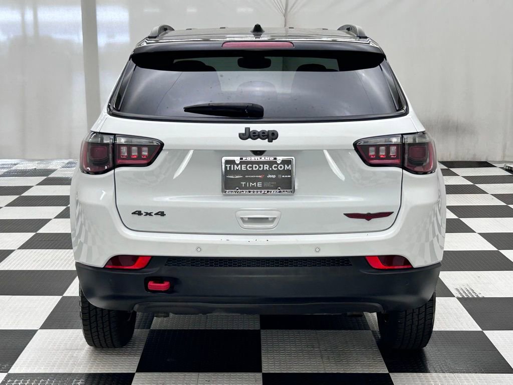 Used 2023 Jeep Compass Trailhawk image 7