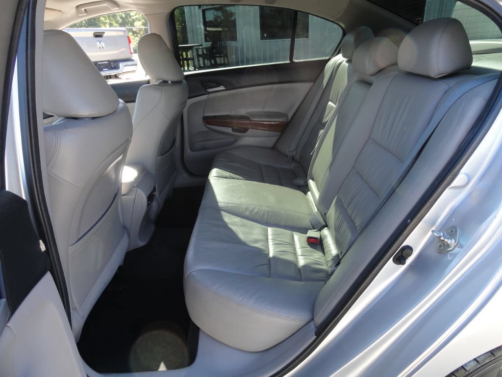 Used 2012 Honda Accord EX-L image 9