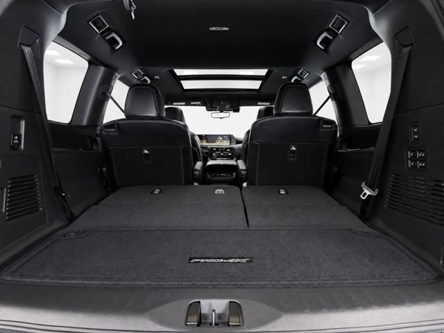 Used 2026 Nissan Armada PRO-4X AWD/4WD image 14