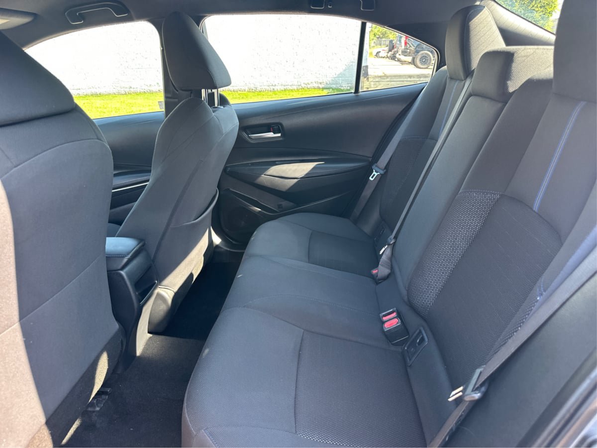 Used 2020 Toyota Corolla LE FWD image 10