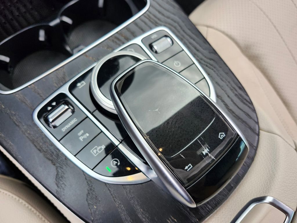 Used 2018 Mercedes-Benz E 300 image 21