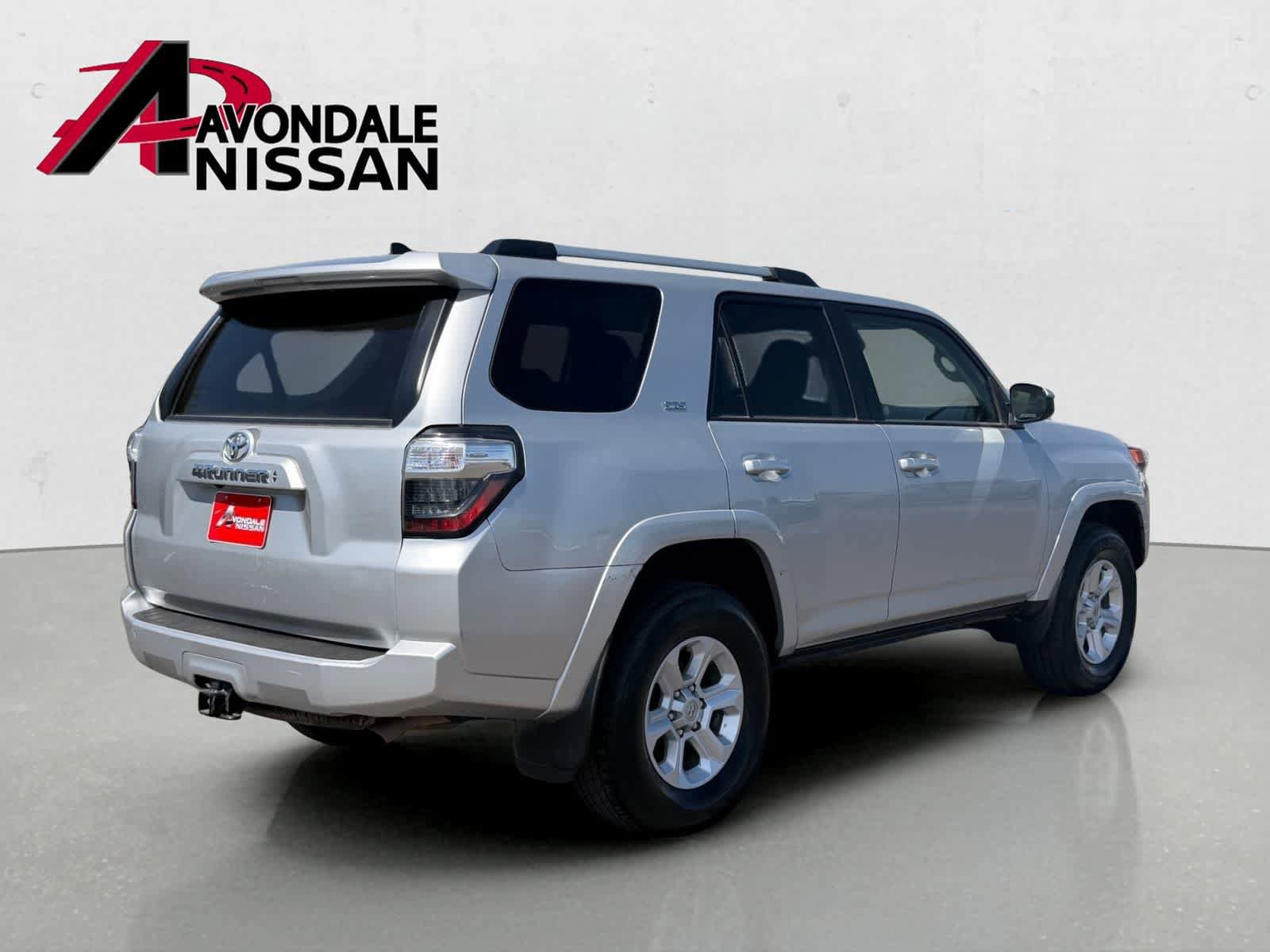Used 2022 Toyota 4Runner SR5 AWD/4WD image 7
