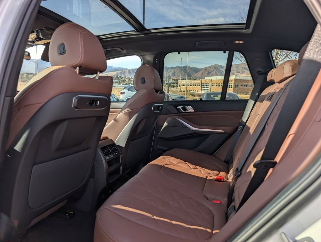 New 2026 BMW X5 xDrive50e w/ Premium Package image 16