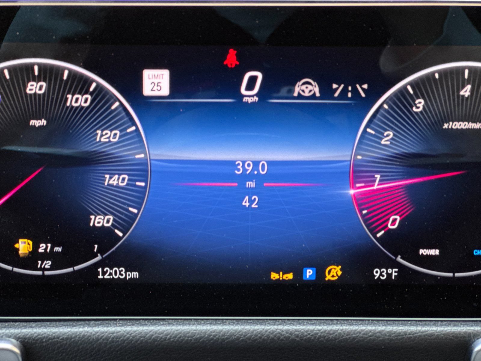 Certified 2024 Mercedes-Benz GLB 250 4MATIC image 27