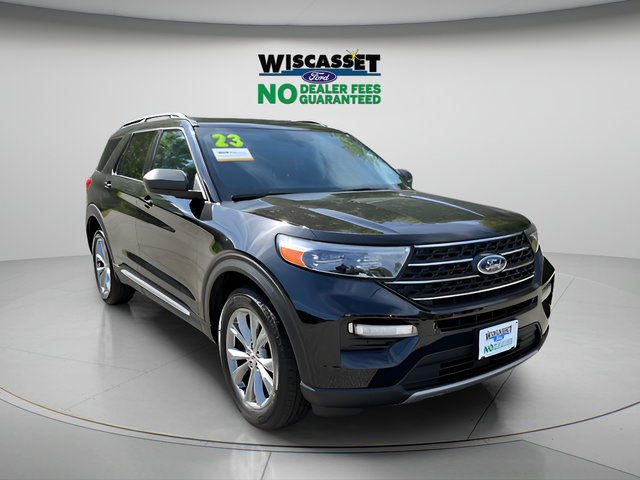 Certified 2023 Ford Explorer XLT w/ Equipment Group 202A AWD/4WD image 1