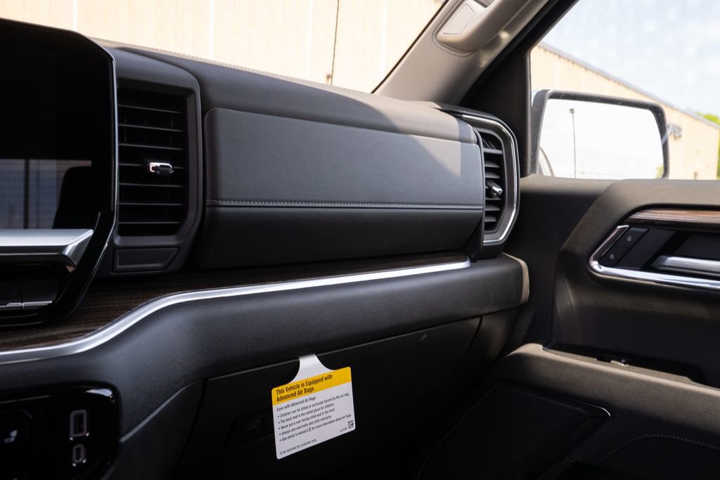 New 2025 Chevrolet Silverado 1500 LT image 30