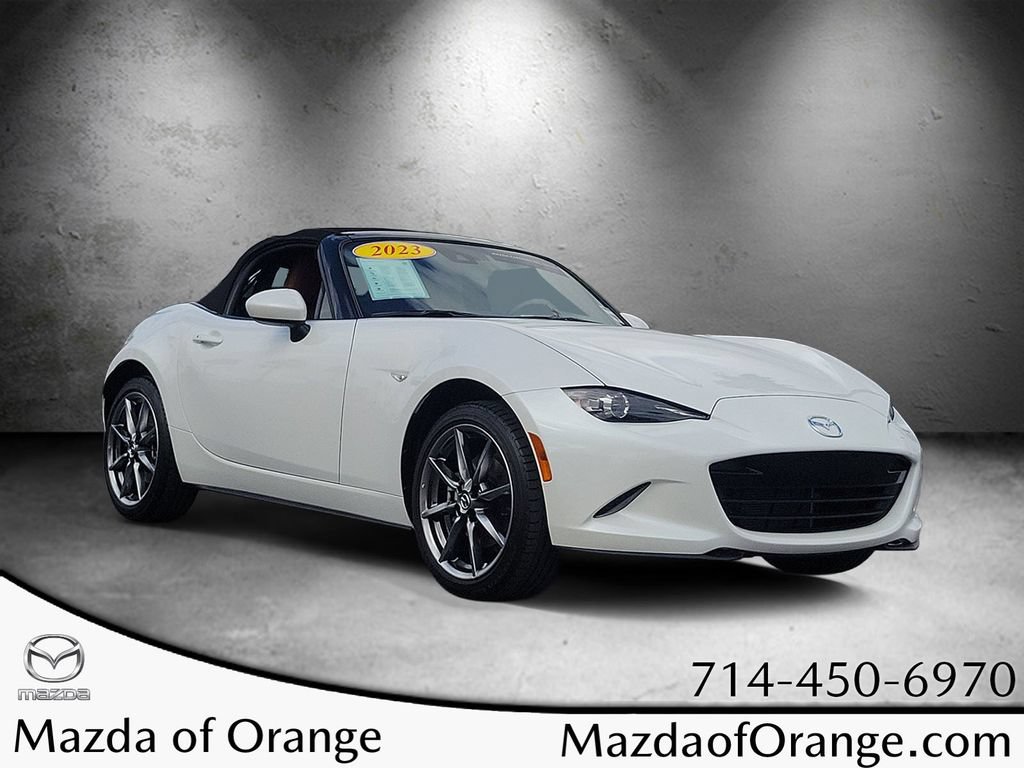 Certified 2023 MAZDA MX-5 Miata Grand Touring RWD image 1