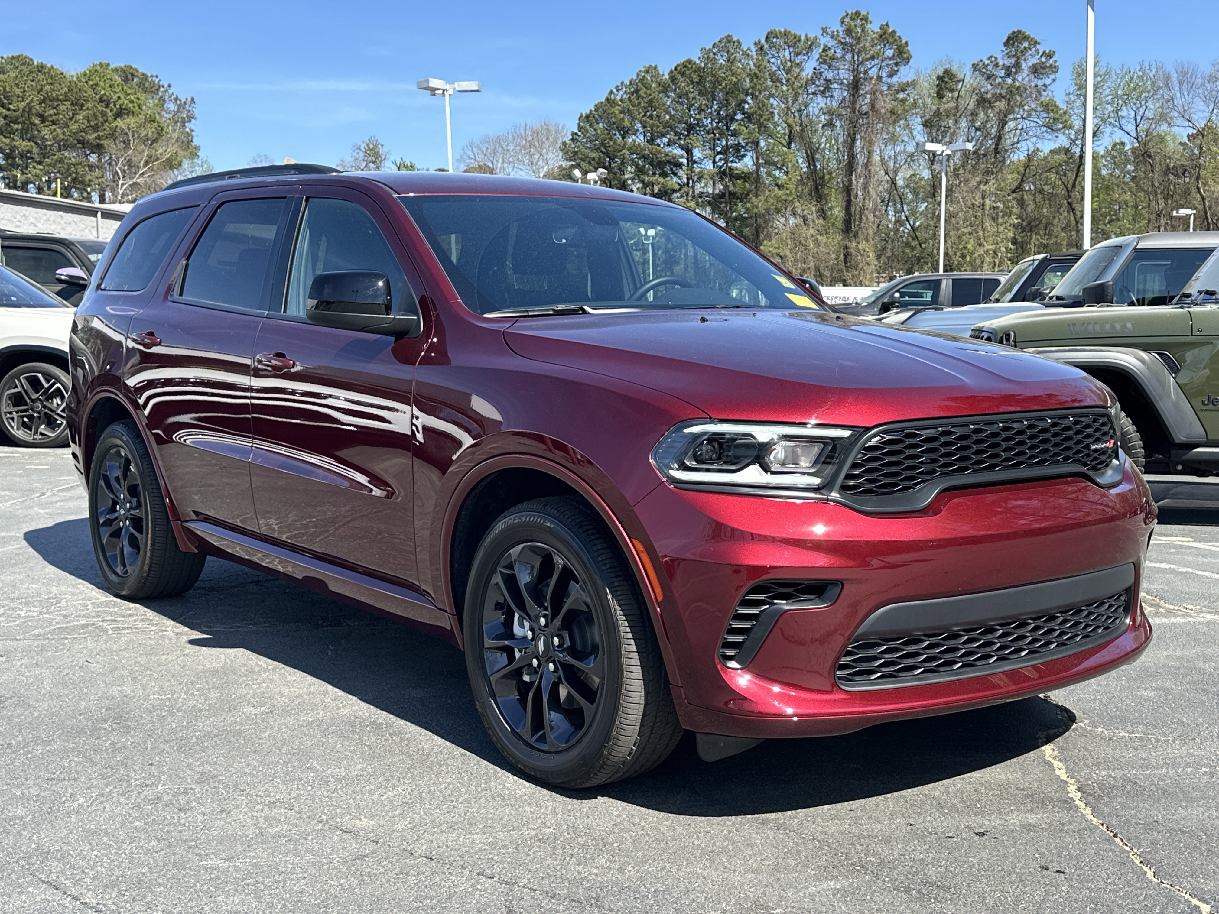 Used 2025 Dodge Durango GT w/ Blacktop Package image 2