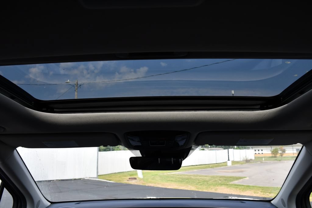 Used 2022 Kia Carnival SX Prestige FWD image 31